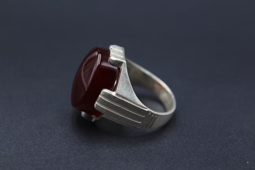 عقيق يماني كبدي مقاس 9.25 انجليزي _ 21 عربي