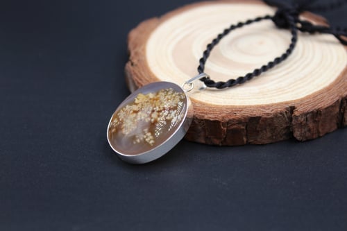 قلادة من العقيق اليماني الطحلبي