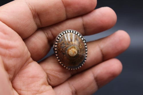 عقيق يماني داوودي عين الذيب مقاس 8.5 انجليزي _ 19...