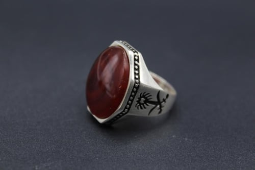 عقيق يماني كبدي زعفراني