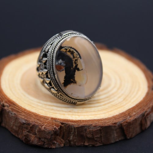 خاتم عقيق يماني مصور مقاس 10.75 انجليزي_ 24 عربي