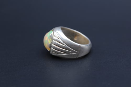 خاتم اوبال اثيوبي مقاس 8.5 انجليزي - 19 عربي