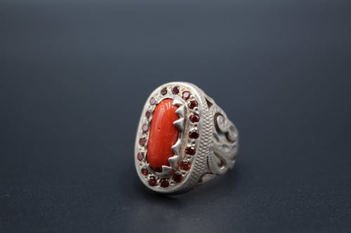 خاتم مرجان تونسي مقاس 8 انجليزي _ 18 عربي