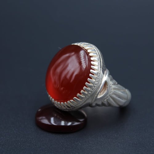 خاتم عقيق يماني احمر مقاس 10.5 انجليزي _ 24 عربي