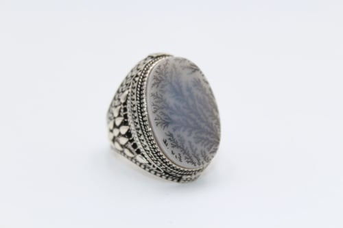 خاتم عقيق يماني مشجر مقاس 11 انجليزي _ 25 عربي