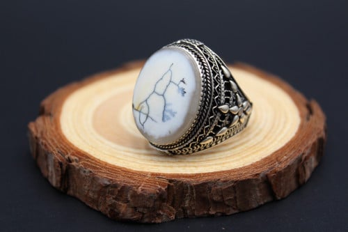 خاتم عقيق يماني مشجر مقاس 11.75 انجليزي _ 27 عربي