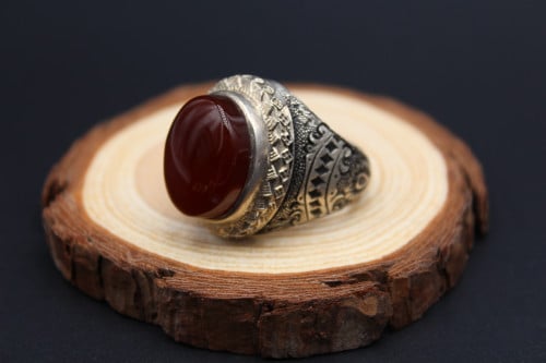 خاتم عقيق يماني كبدي مقاس 11.25 انجليزي _ 26 عربي