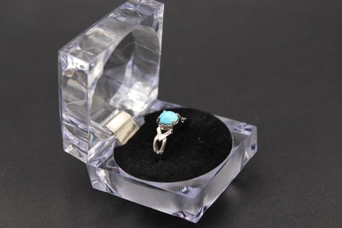 خاتم فيروز نيشابوري مقاس 8 انجليزي _ 17 عربي