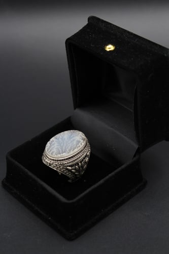 خاتم عقيق يماني مشجر مقاس 11 انجليزي _ 25 عربي