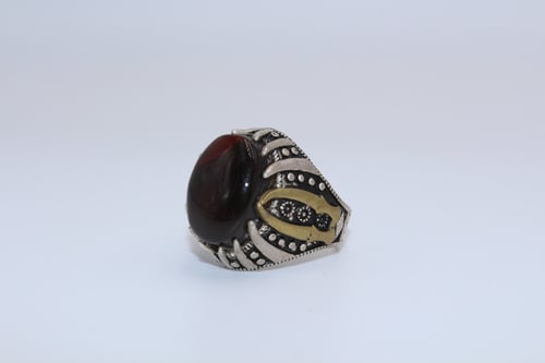 خاتم عقيق يماني مقاس 7.75 انجليزي_ 17 عربي