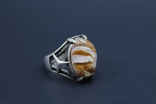 خاتم عقيق يماني طحلبي مقاس 11.25 انجليزي_ 26 عربي