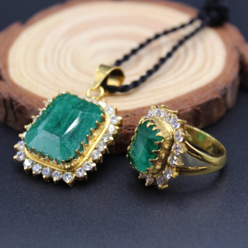 قلادة وخاتم من حجر الزمرد مطلي روديوم