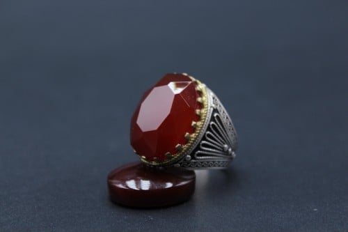 خاتم عقيق يماني كبدي مترش مقاس 9 انجليزي _ 20 عربي