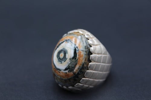 خاتم عقيق يماني داوودي عين الذيب مقاس 8.75 انجليزي...