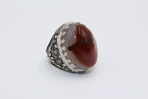 خاتم عقيق يماني مزهر مقاس 8 انجليزي _ 17 عربي