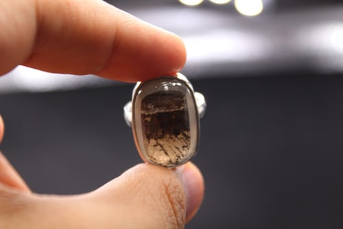 خاتم عقيق يماني مصور مقاس 6 انجليزي _ 12 عربي