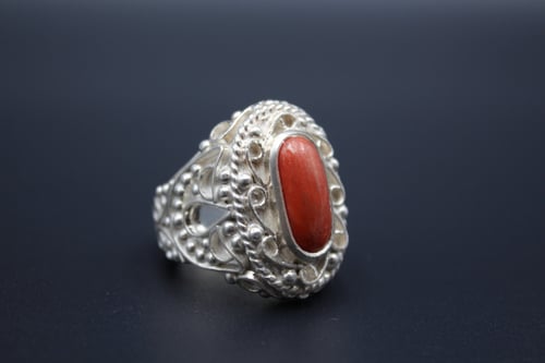 خاتم مرجان تونسي مقاس 9.75 انجليزي _ 22 عربي