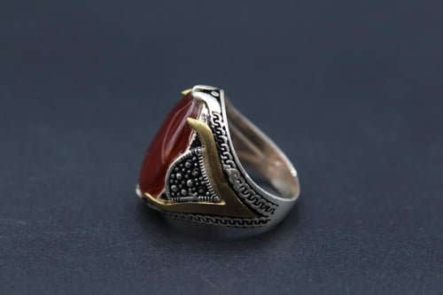 عقيق يماني احمر مقاس 7.5 انجليزي _ 16 عربي