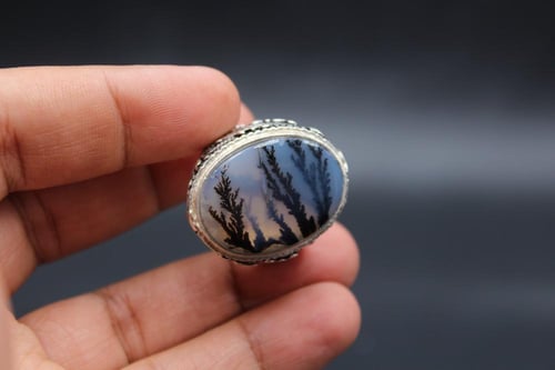 عقيق يماني مشجر نوادر مقاس 11.5 انجليزي _ 27 عربي