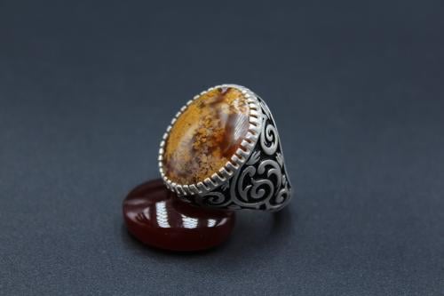 عقيق يماني طحلبي مقاس 8 انجليزي _ 17 عربي