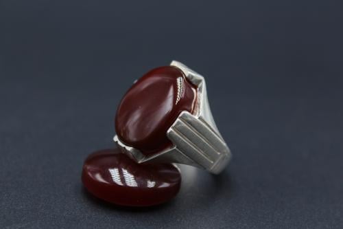 عقيق يماني كبدي مقاس 9 انجليزي _ 20 عربي