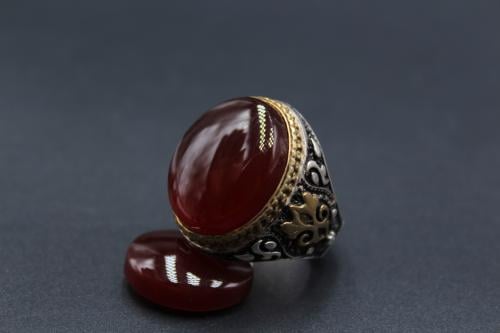 عقيق يماني كبدي مقاس 9.5 انجليزي _ 21 عريبي