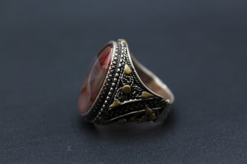 خاتم عقيق يماني مزهر مقاس 9 انجليزي_ 20 عربي