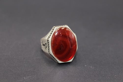 عقيق يماني كبدي زعفراني