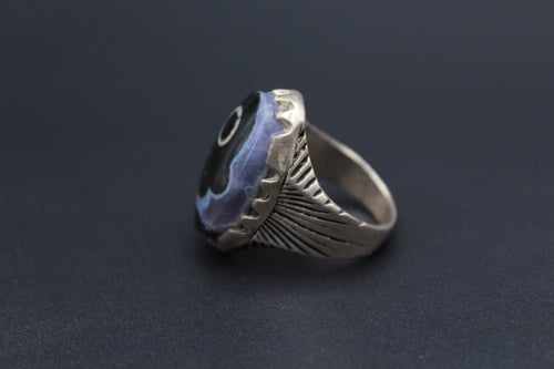 خاتم عقيق يماني مميز مقاس 8 انجليزي _ 17 عربي