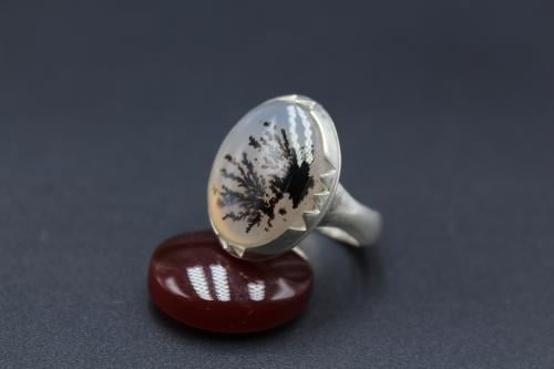 عقيق يماني مشجر مقاس 7.85 انجليزي _ 17 عربي