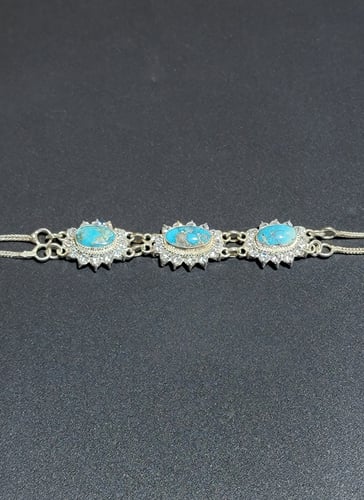 1- اسواره نسائية من الفضة والفيروز