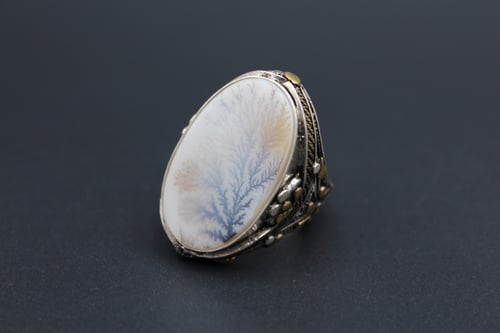 خاتم عقيق يماني مشجر مقاس 9.25 انجليزي _ 21 عربي