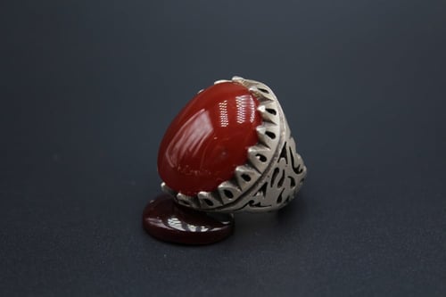 خاتم عقيق يماني كبدي مقاس 8.25 انجليزي _ 18.5 عربي