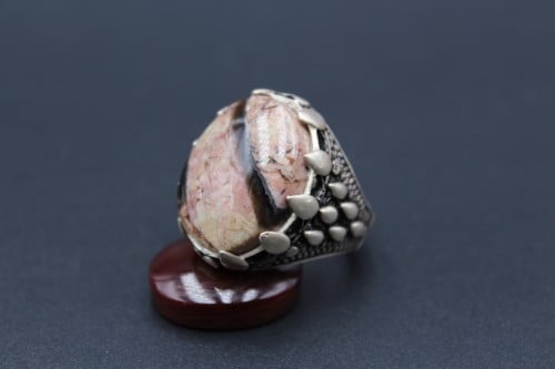 خاتم عقيق يماني مميز مقاس 7.5 انجليزي_ 16 عربي