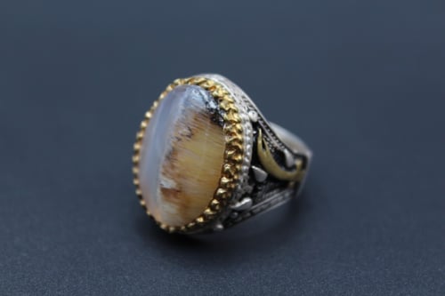 خاتم عقيق يماني مساميري مقاس 9 انجليزي_ 20عربي