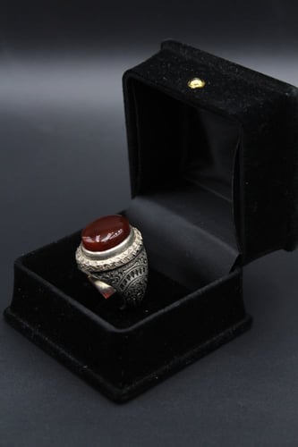 خاتم عقيق يماني كبدي مقاس 11.25 انجليزي _ 26 عربي