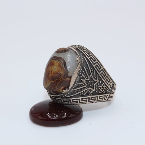 خاتم عقيق يماني داوودي مقاس 9.25 انجليزي _ 21 عربي