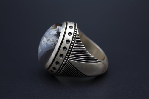 خاتم عقيق ورد الربيع مقاس 10.5 انجليزي _ 24 عربي