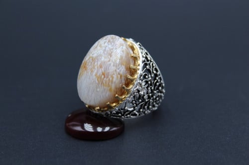 خاتم عقيق يماني مساميري مقاس 9.75 انجليزي _ 21.5 ع...