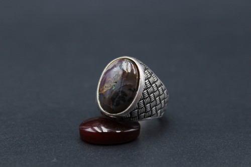 خاتم عقيق يماني طحلبي مقاس 8 انجليزي_ 18 عربي