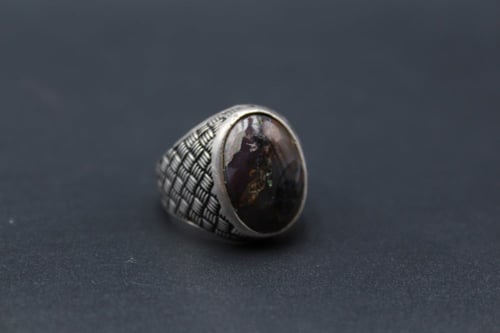 خاتم عقيق يماني طحلبي مقاس 8 انجليزي_ 18 عربي