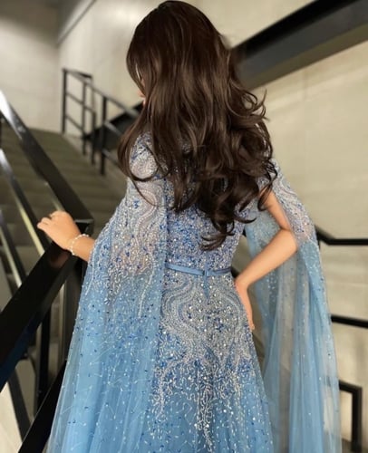 فستان ازرق مطرز