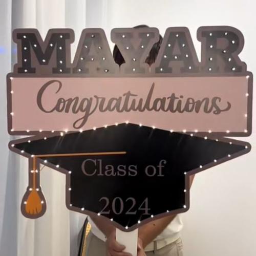لوحة تخرج أنيقة