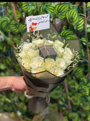 تغليفات انيقه مع اضافة عبارة كرت حسب الطلب