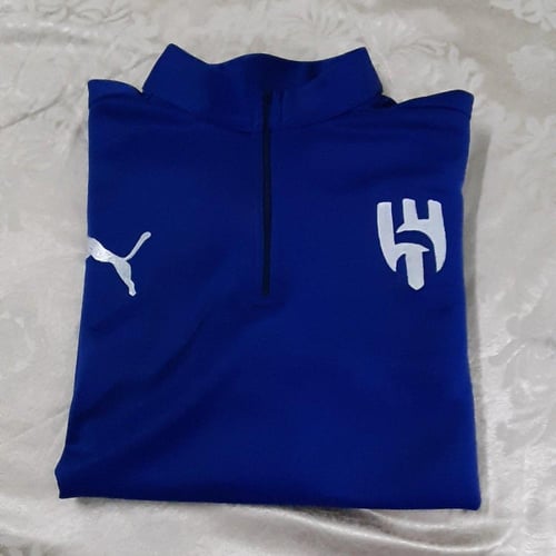 سويتر الاتحاد بفتحه الاصبع بتصميم أنيق