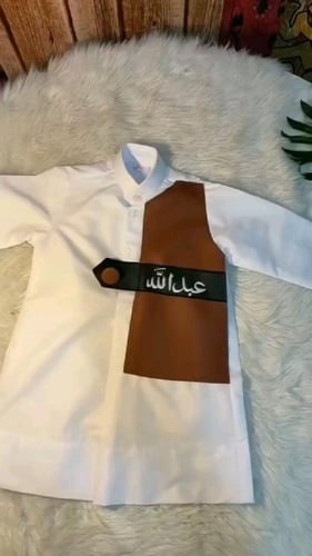 ثوب مع اللون الجملي أنيق مع الاسم