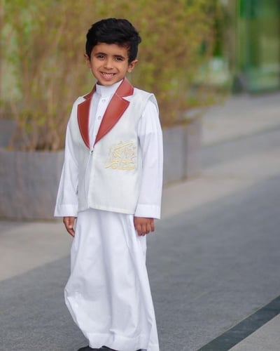 سديري العيد باللون الأبيض الأنيق