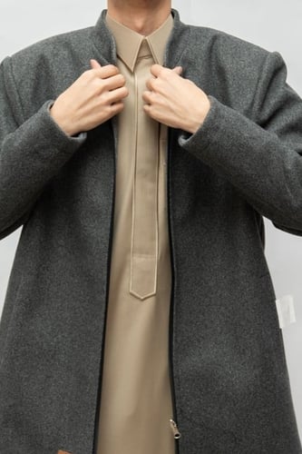 جاكيت جوخ رصاصي غامق دبل فيس