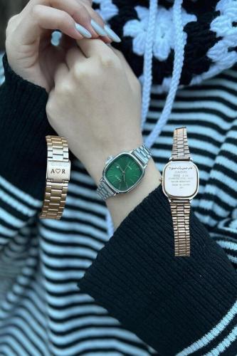 ساعة يد نسائي كاسيو اخضر