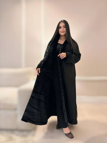 فروة اسود انيقة